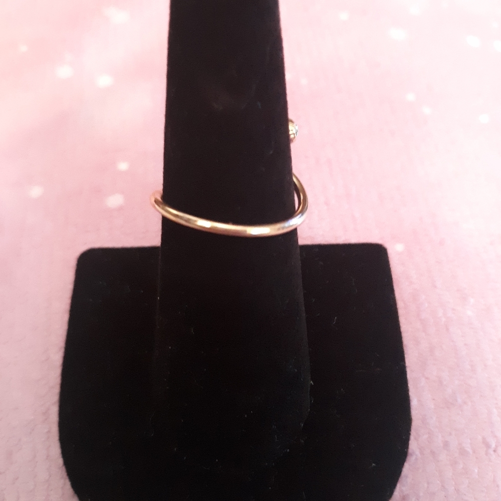 Dainty Daisy Ring  - Adjustable - ⭐⭐⭐⭐⭐ - Picture 10 of 12